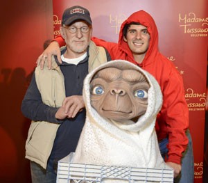 Steven Spielberg and ET Steven Spielberg and ET