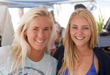 Bethany Hamilton and AnnaSophia Robb Bethany Hamilton and AnnaSophia Robb