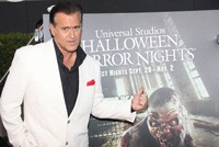 Bruce Campbell honored at the 2013 Eyegore Awards Bruce Campbell honored at the 2013 Eyegore Awards